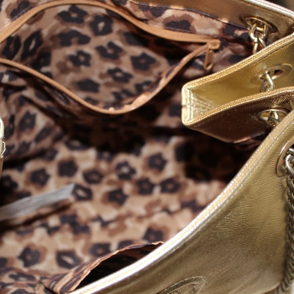 *3 for $15* - Gold Purse w/leopard print interior - Picture 3 of 4